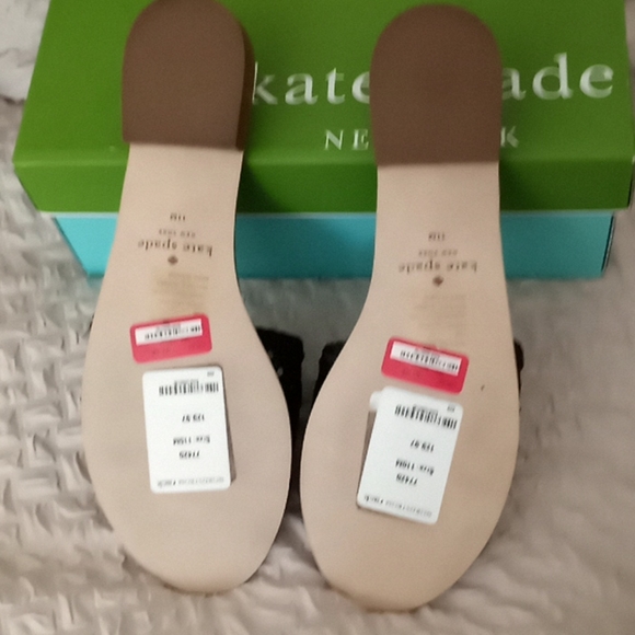 Designer Shoes - Picture 4 of 4